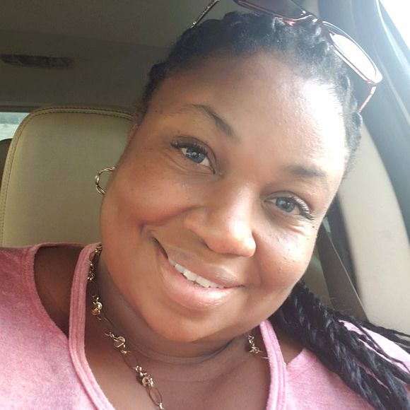 Meet your Posher, Christa - Picture 1 of 1